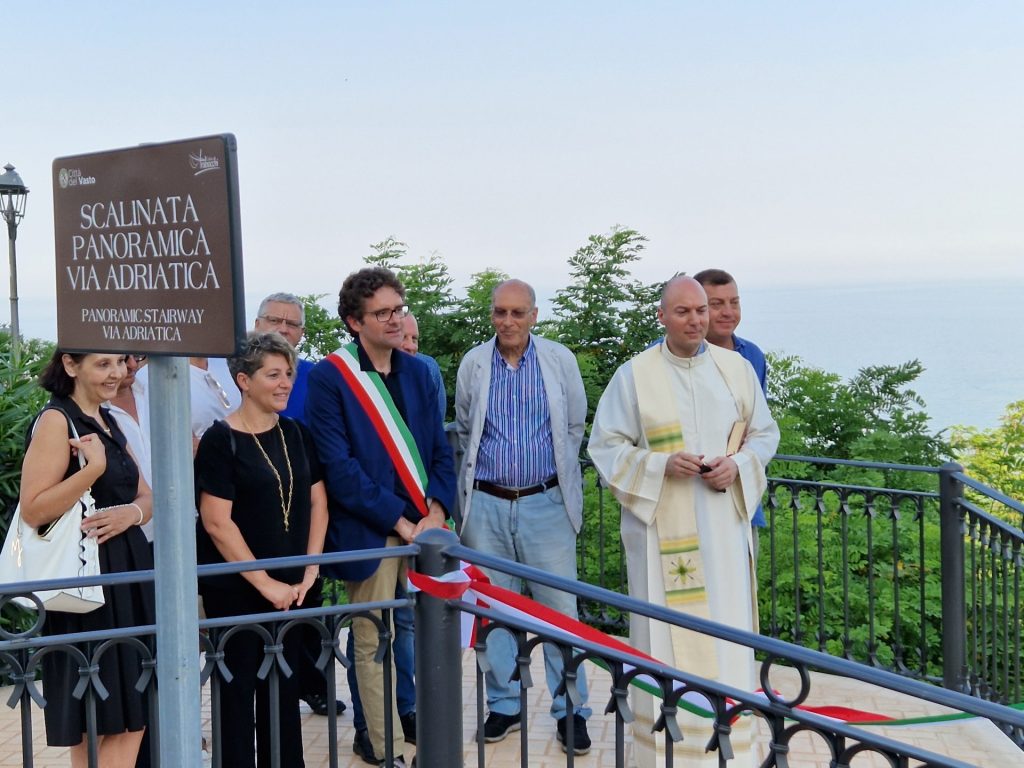 Inaugurata la Scalinata Panoramica di Via Adriatica 3 Scalinata panoramica 5