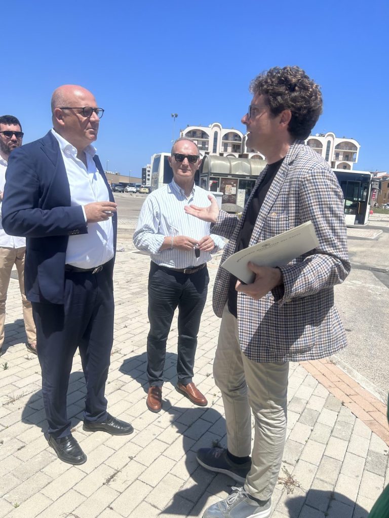 Menna e Cianci, incontro con TUA per il Terminal Bus di via dei Conti Ricci 3 TERMINAL3