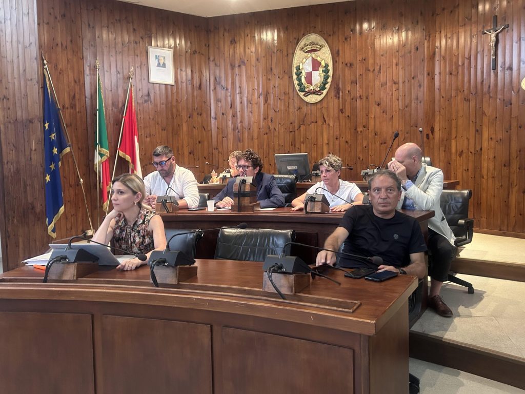 Blackout, riunione in Comune per il ristoro dei danni 5 incontro 1