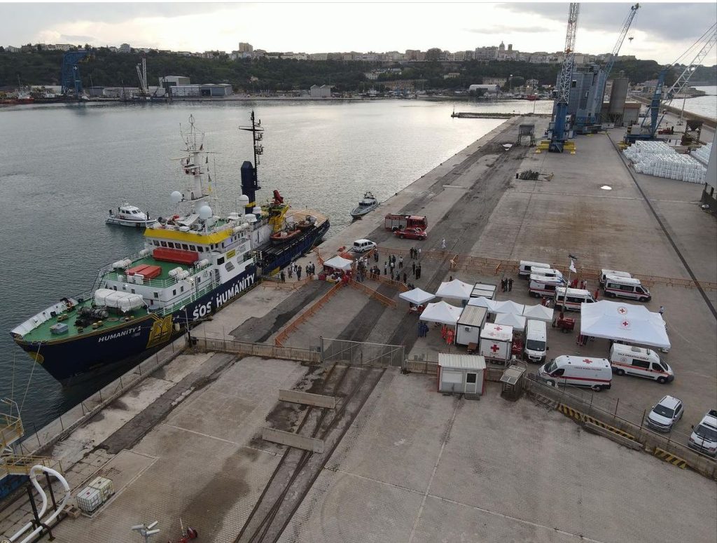 Duecento migranti circa sbarcano ad Ortona: i controlli della Asl 2 migranti luglio 23 bis