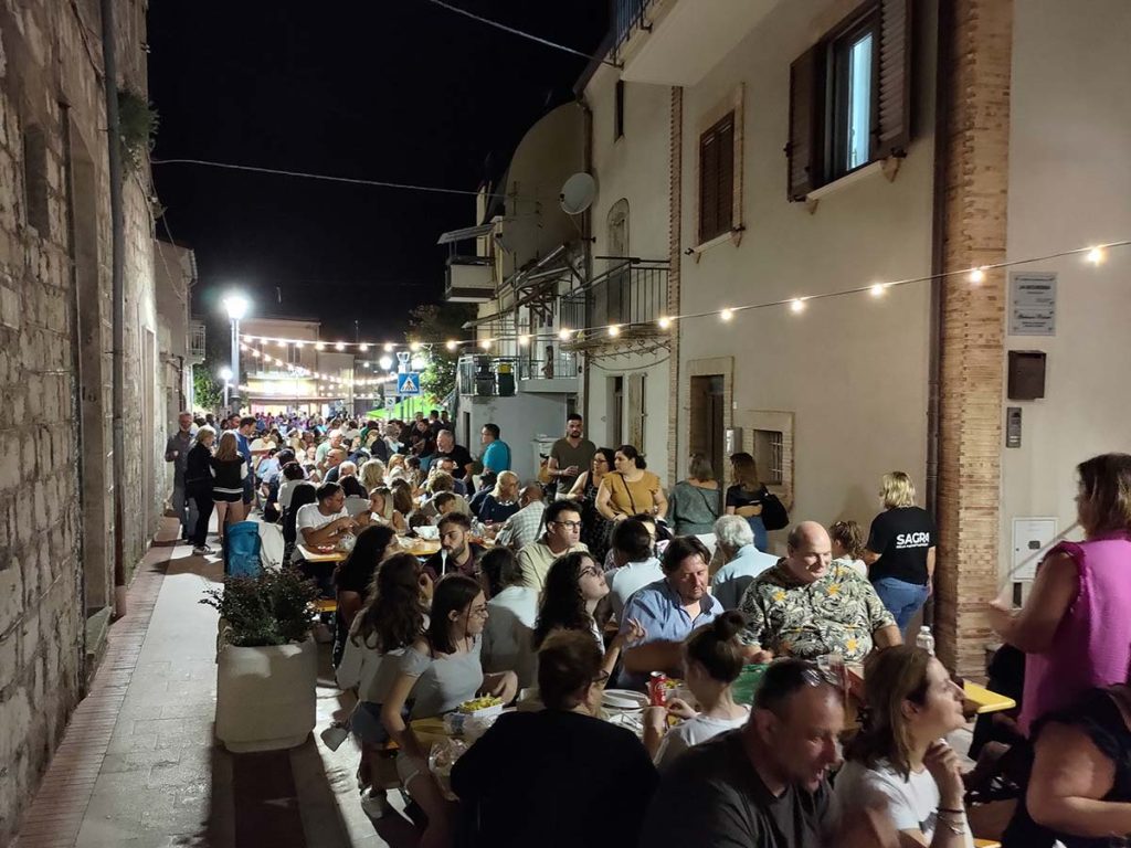 Affluenza eccezionale alla 35ª Sagra della Porchetta di Lentella 4 367492638 311219588134207 7721324151052030341 n