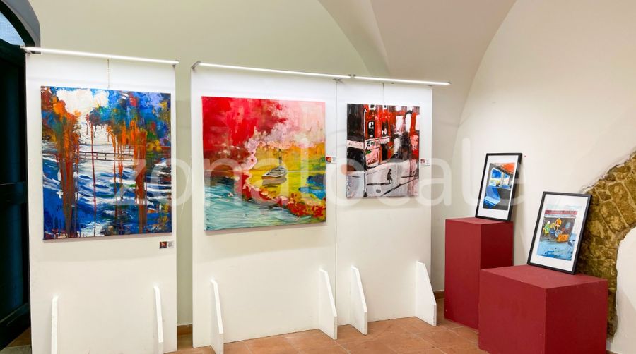 Fra tele in lino e cotone: "Distorsioni", una mostra di Davide Scutece 4 Distorsioni 3