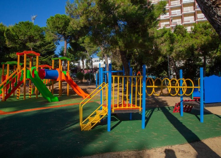 Parco giochi villa comunale ap ok