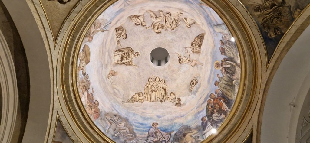 Pollutri, terminati i lavori in piazza e in chiesa 10 Restauro cupola pollutri 11