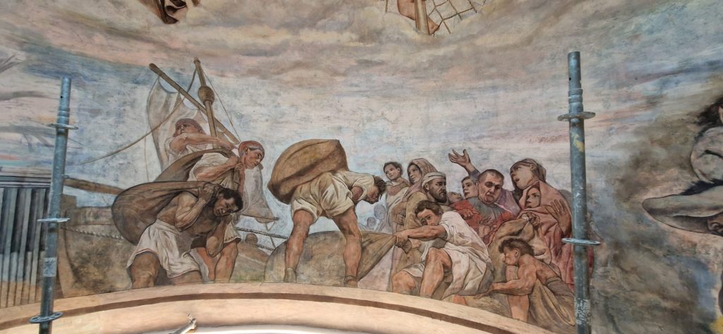 Pollutri, terminati i lavori in piazza e in chiesa 13 Restauro cupola pollutri 15
