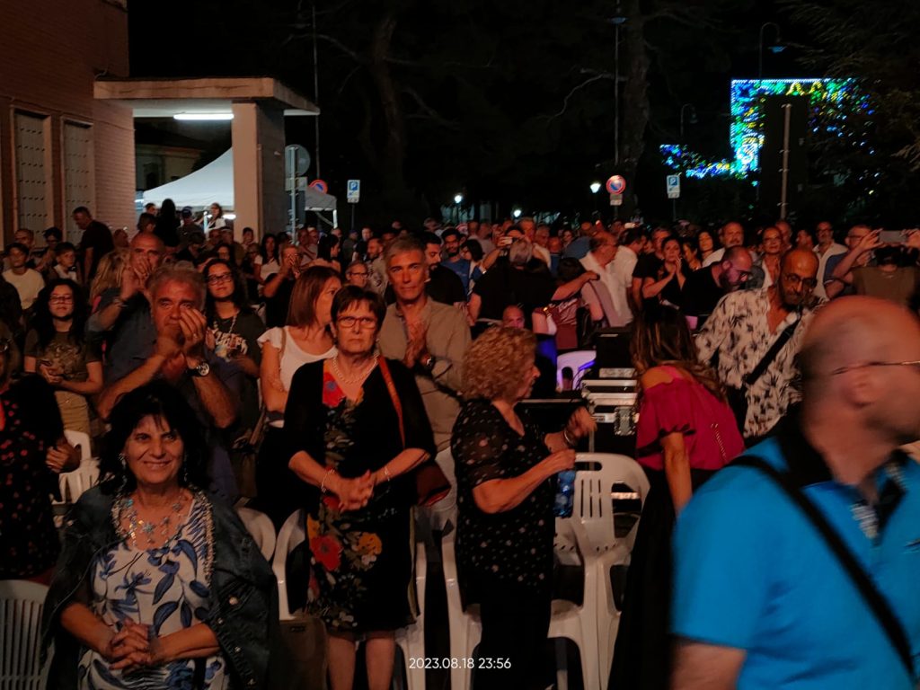 Il concerto dei Matia Bazar incanta Gissi 4 WhatsApp Image 2023 08 19 at 16.41.51 1