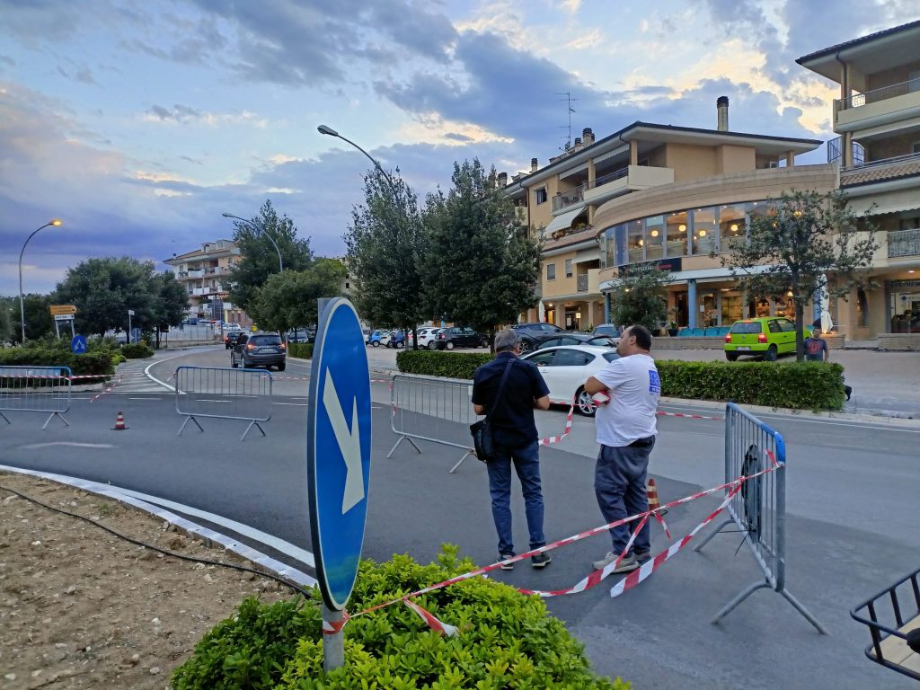 Vasto, lieve avvallamento dell'asfalto sulla Circonvallazione Histoniense 3 circonvallazione 2