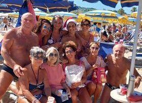 in spiaggia aspettando il natale e1691660891379