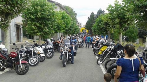 "Sciccis la Zapp" 2023, motoraduno domenica a Roccaspinalveti 2 motoraduno rocca 2