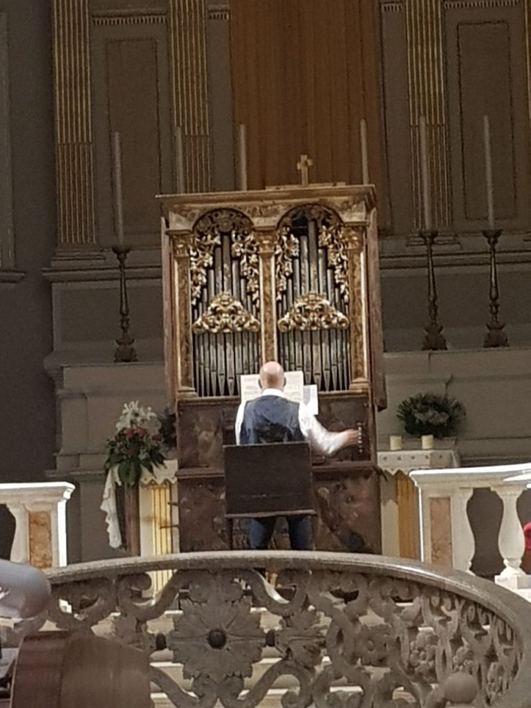 Il vastese Francesco D'Annibale inaugura il nuovo organo della chiesa di San Lorenzo 2 organo cattedrale2
