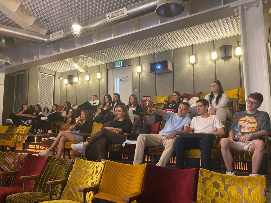 "Mission London", l’avventura aziendale degli studenti dell'Itset Palizzi di Vasto 4 palizzi3