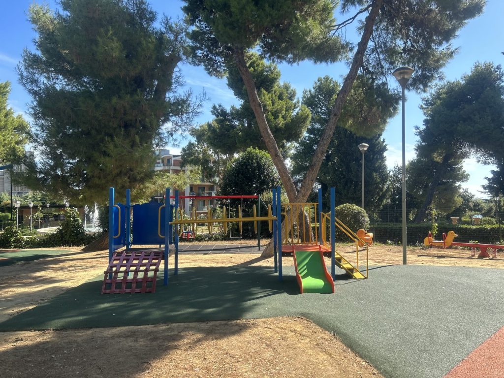 Riaperta a Vasto l'area giochi della villa comunale 2 parco giochi 3