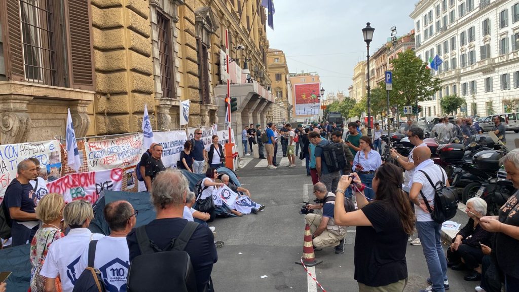 «Il vero problema è un governo che rifiuta di vedere, che rifiuta di ascoltare, che rifiuta di agire» 12 374517899 270374712570319 8625948217175494503 n