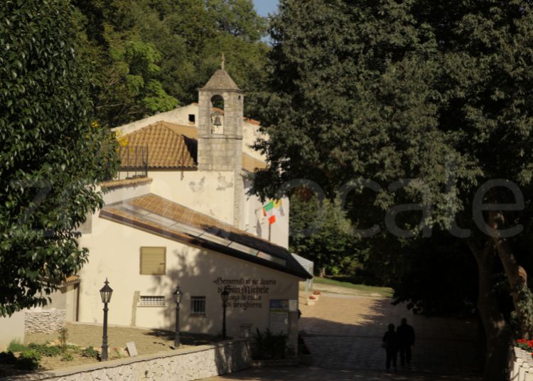 Sfilata dei carri di San Michele Arcangelo: un successo a Liscia 5 Liscia 1