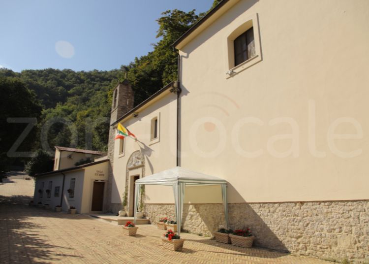 Sfilata dei carri di San Michele Arcangelo: un successo a Liscia 1 Liscia 5