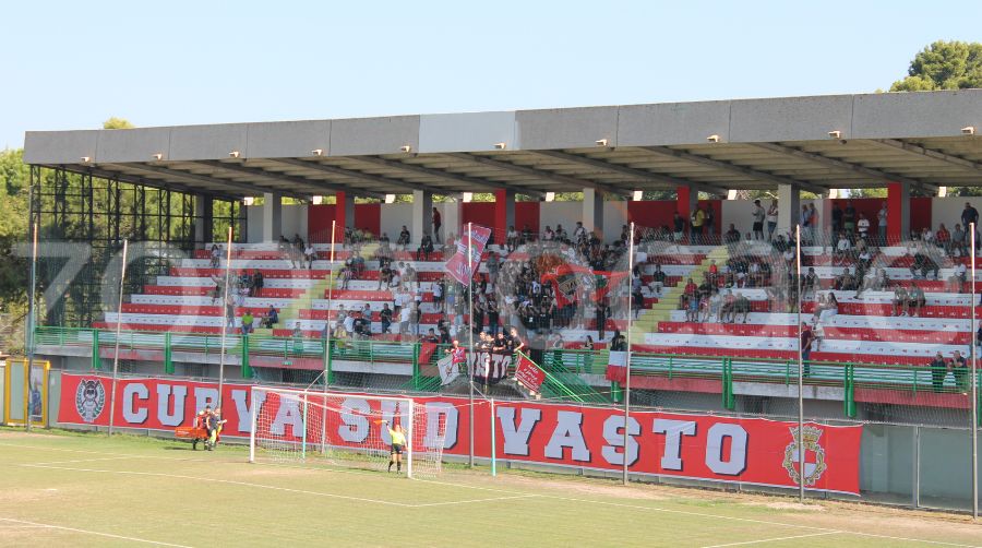 Vastese, la prima all'Aragona termina a reti bianche 9 VAS SAM 10