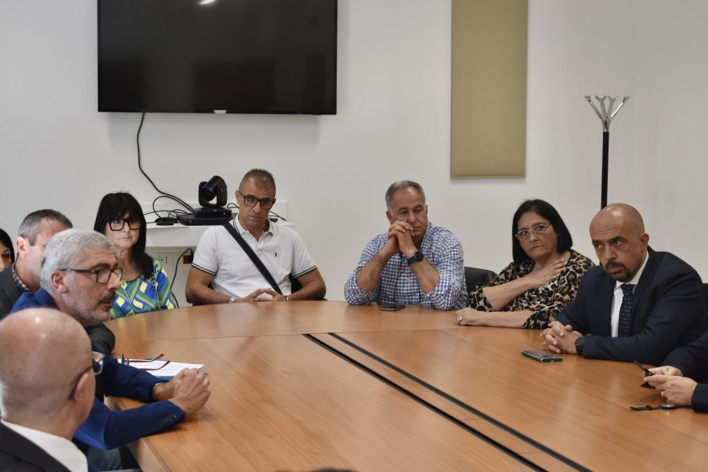 Precari Oss dell'Asl 2 ricevuti in Conferenza capigruppo 3 oss chieti 2