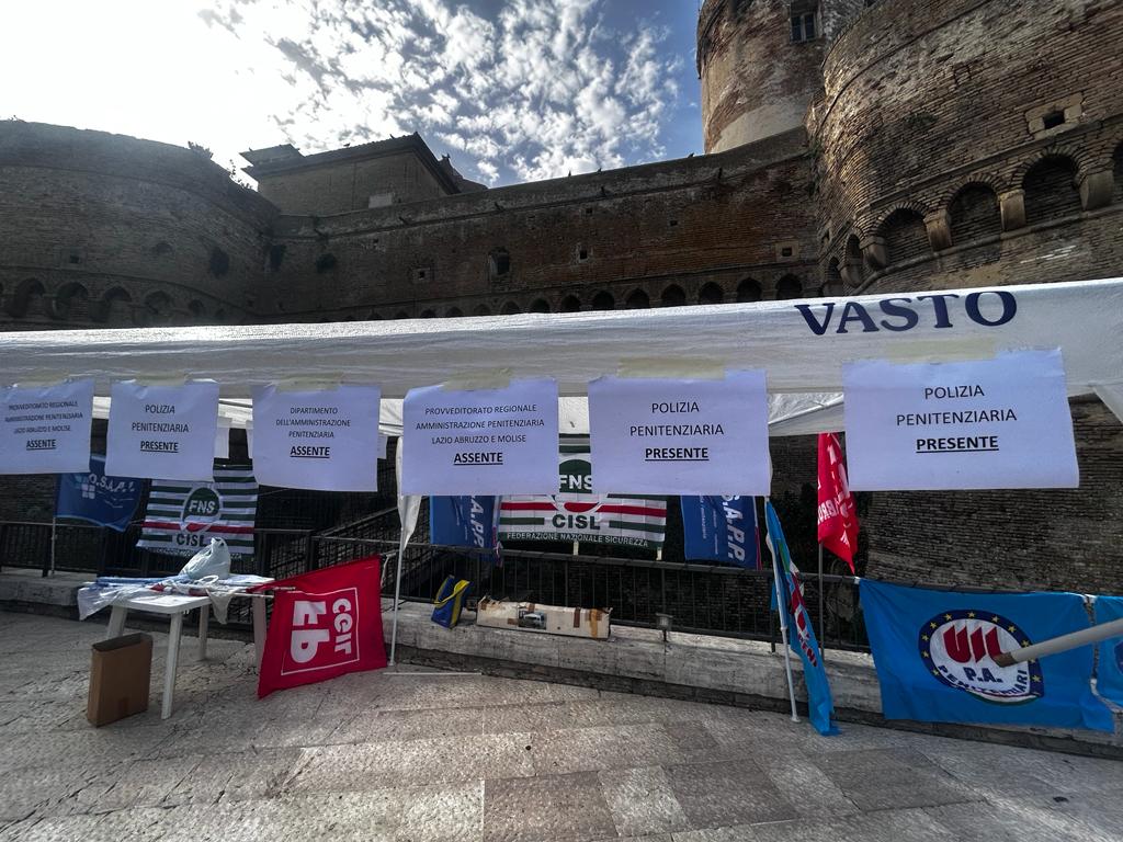 Protesta della polizia penitenziaria, mercoledì convocati i sindacati al Consiglio comunale 8 polizia 3