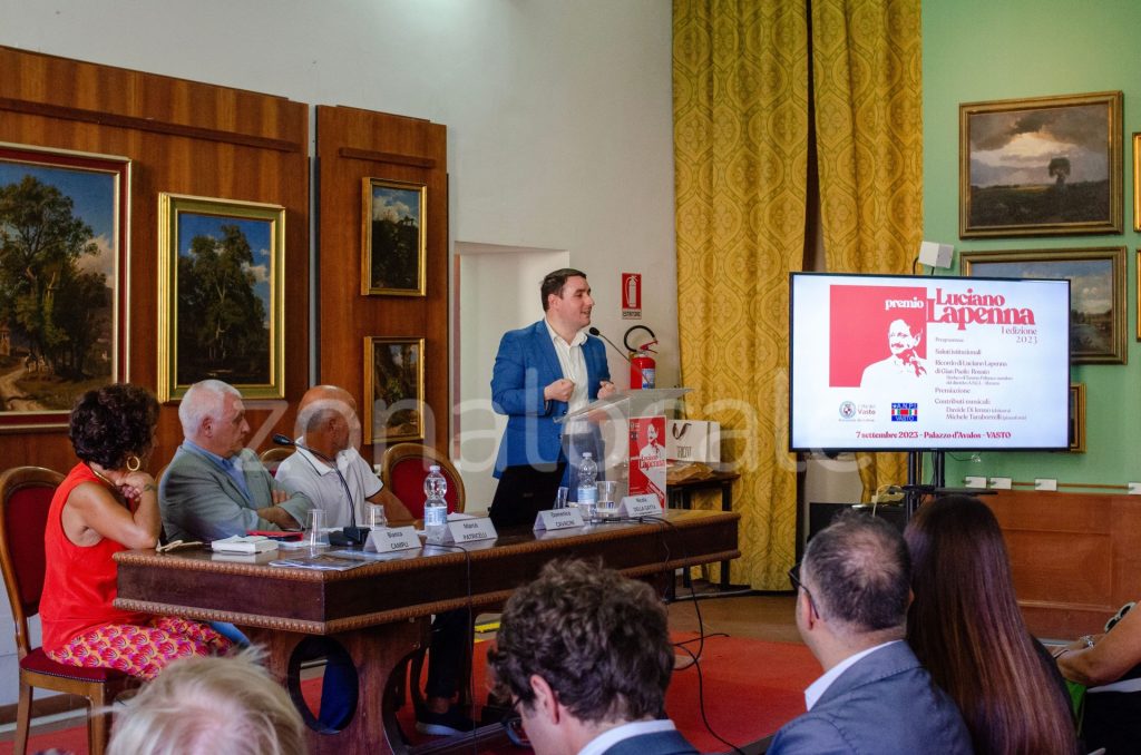 Elena Spagnoli di Furci vince la 1° edizione del premio "Luciano Lapenna" 9 premio lapenna2