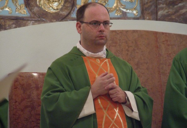 Il vastese don Gianluca Catania nuovo parroco di Casoli 2 1000098711