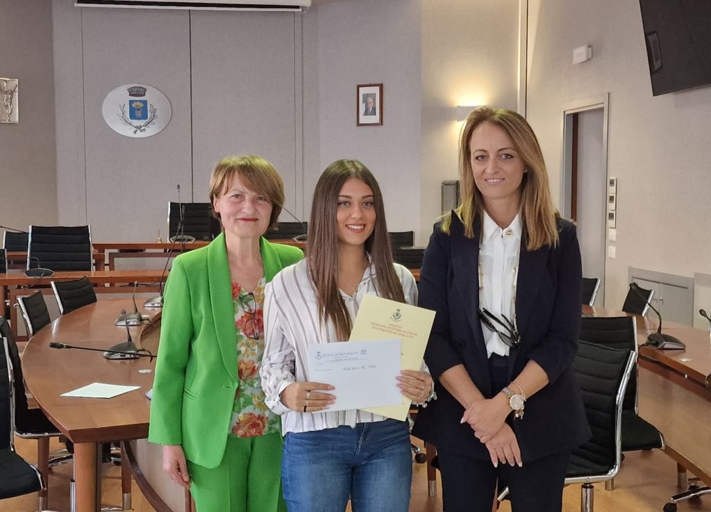 Giorgia Travaglini è la vincitrice del concorso per il logo progetto Penelope 3 2023 penelope 1