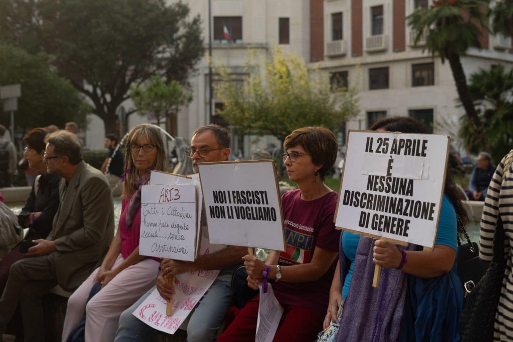 Protesta a Pescara: il Collettivo Zona Fucsia ribatte alle accuse del Generale Vannacci 2 391563762 708043134700029 7196450190909246607 n