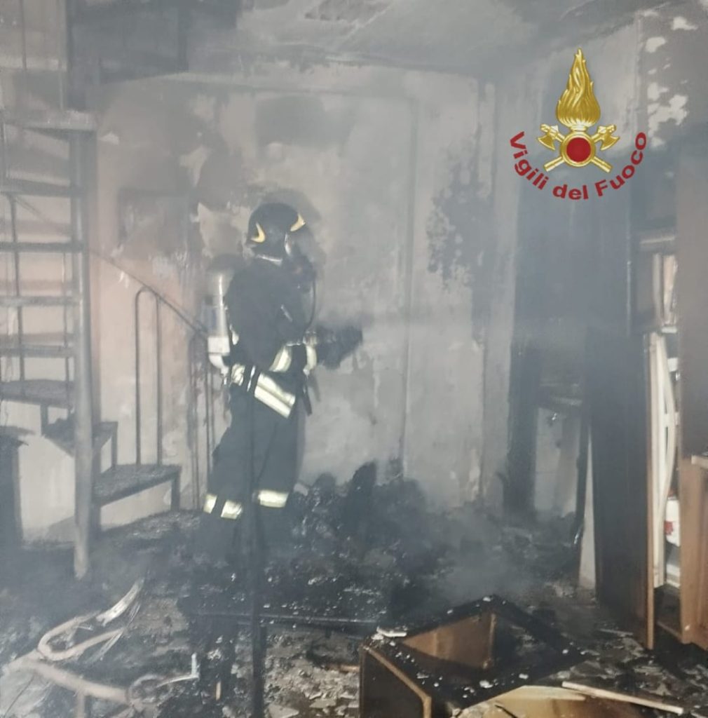 Incendio in abitazione a Vinchiaturo 2 IMG 20231006 WA0005