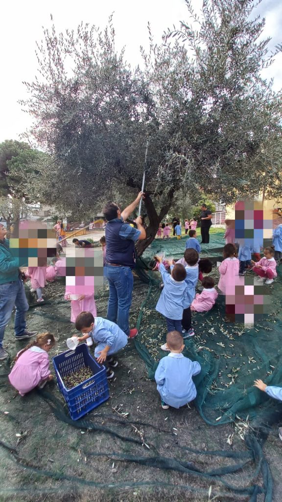 Bambini, genitori e nonni in un'iniziativa all'insegna di natura e tradizione 17 IMG 20231026 112630