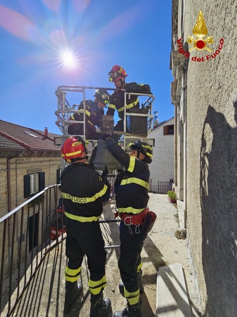 Campana del 1864 recuperata dai vigili del fuoco 4 campana 3
