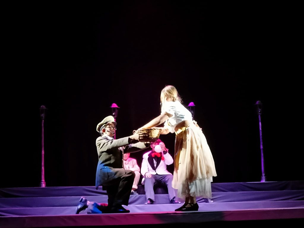 Tripudio per "Pene d'amor perdute", il nuovo capolavoro di Maria Chiara Centorami 12 teatro 10