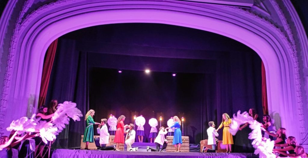 Tripudio per "Pene d'amor perdute", il nuovo capolavoro di Maria Chiara Centorami 9 teatro 6
