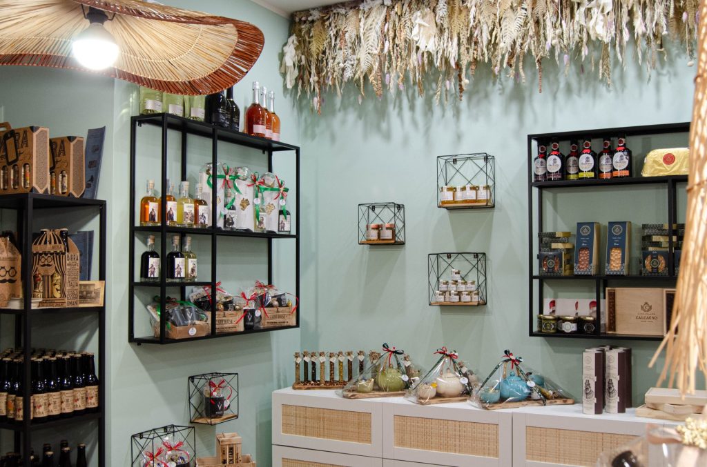 Nero Veneziano Coffee Factory: una nuova frontiera del gusto arriva a Vasto 8 DSC0571