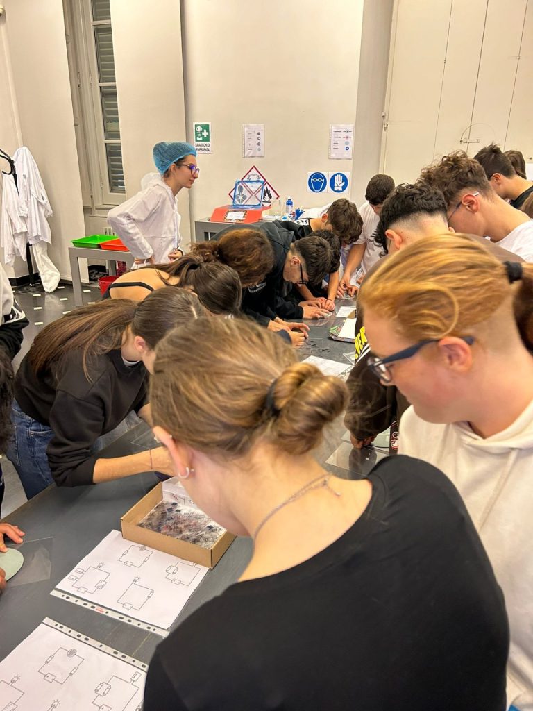 Il "Mattei" di Vasto al Festival della Scienza di Genova 4 mattei 3