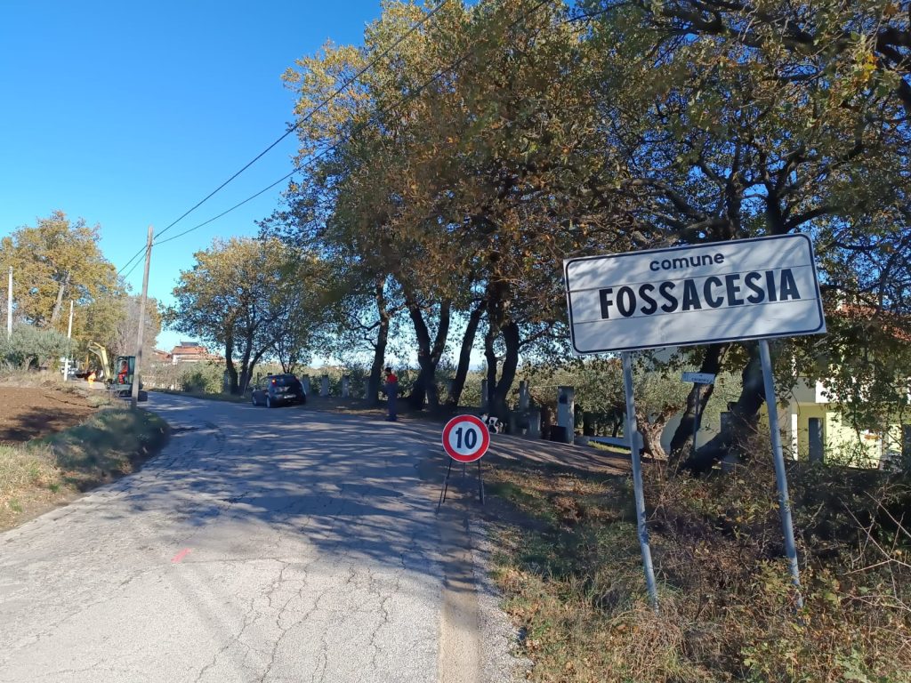 Iniziati lavori di sistemazione stradale a Bardascilli 3 IMG 20231219 WA0032