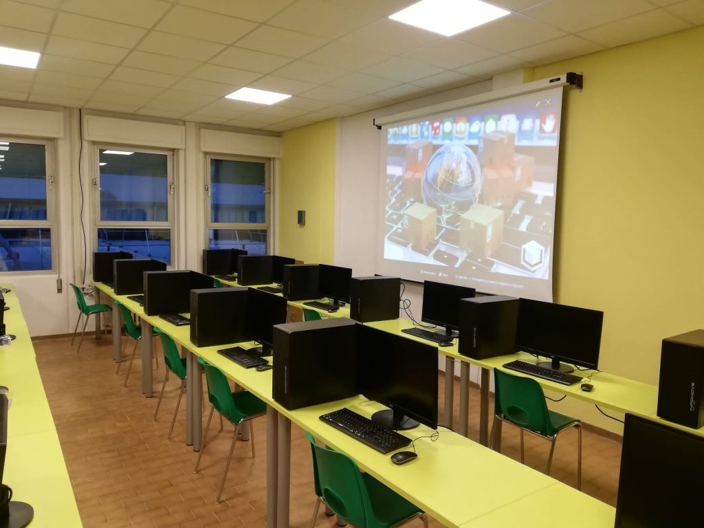 Nasce il laboratorio di Logistica e scienze della navigazione 3 lab industriale 2