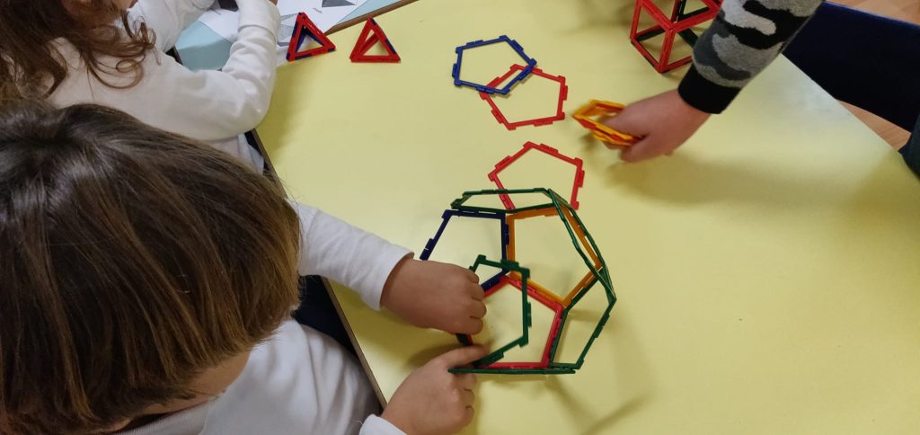 Festival della creatività fino a domani 11 primaria solidi 2