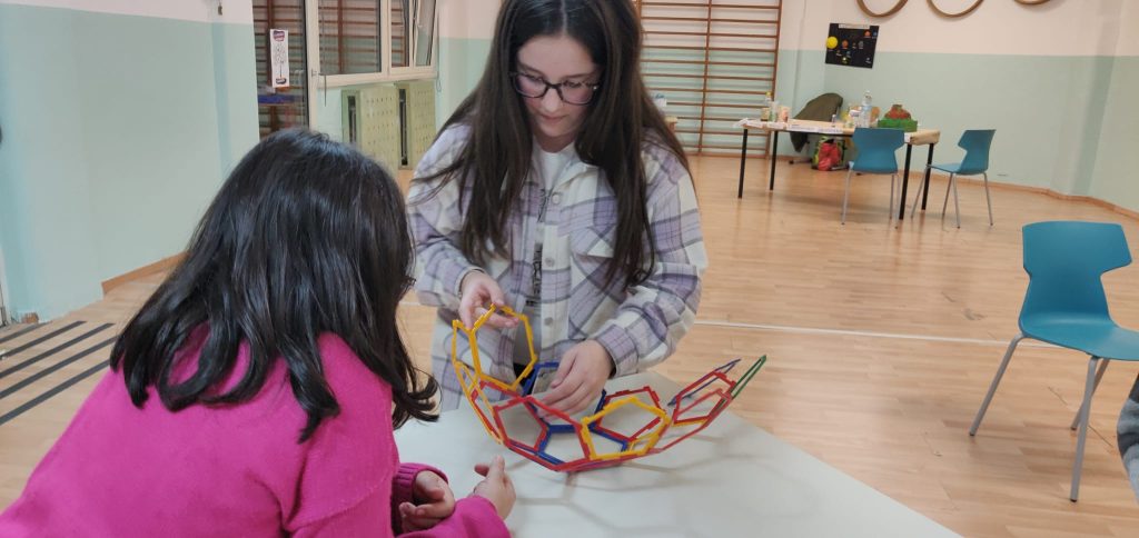 Festival della creatività fino a domani 13 primaria solidi 3