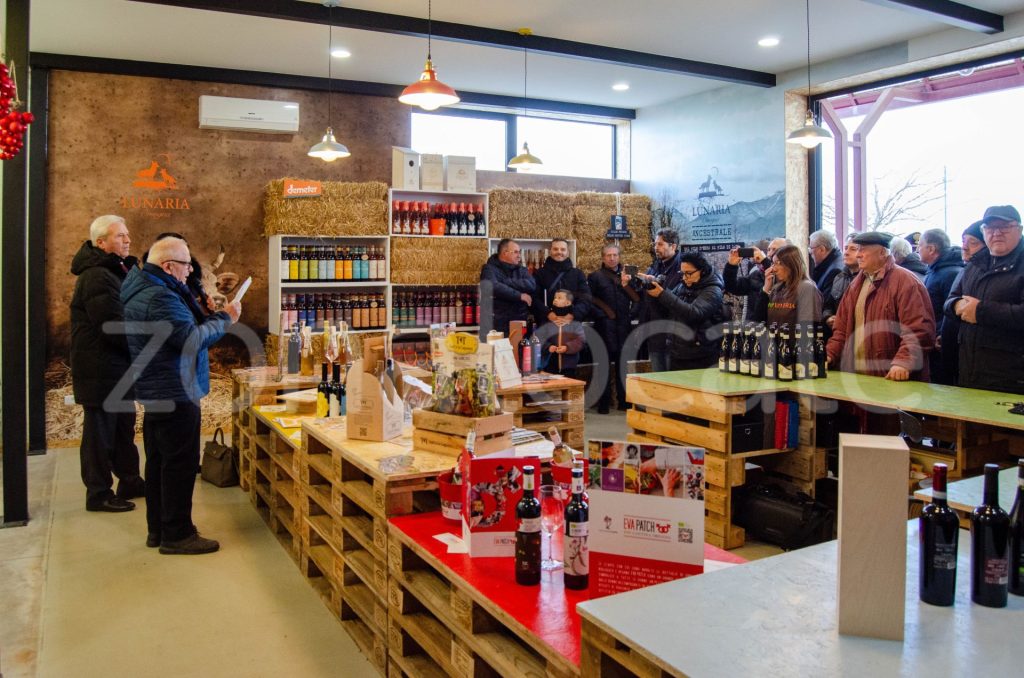 Vasto, inaugurata la Bio Vineria: un viaggio sensoriale tra vini biologici e biodinamici 22 zonalocale griff 21