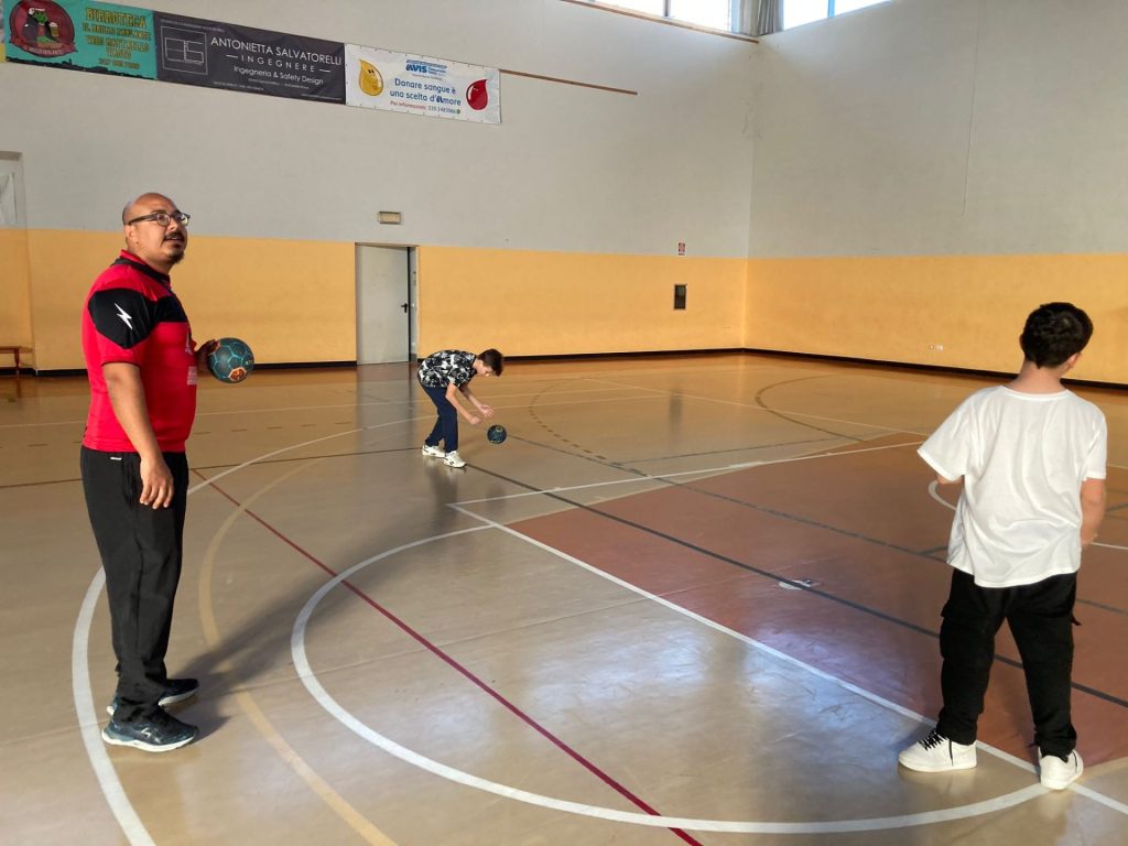 Vasto, la scuola secondaria di primo grado Paolucci avvia i pomeriggi sportivi con Pallamano 2 34 1