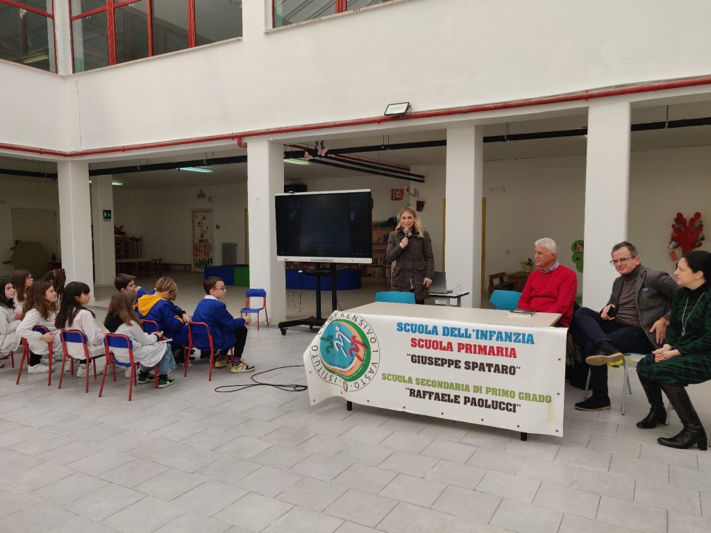 Alla scuola "G. Spataro" il ricordo dei campi di concentramento di Histonio Marina 11 4f