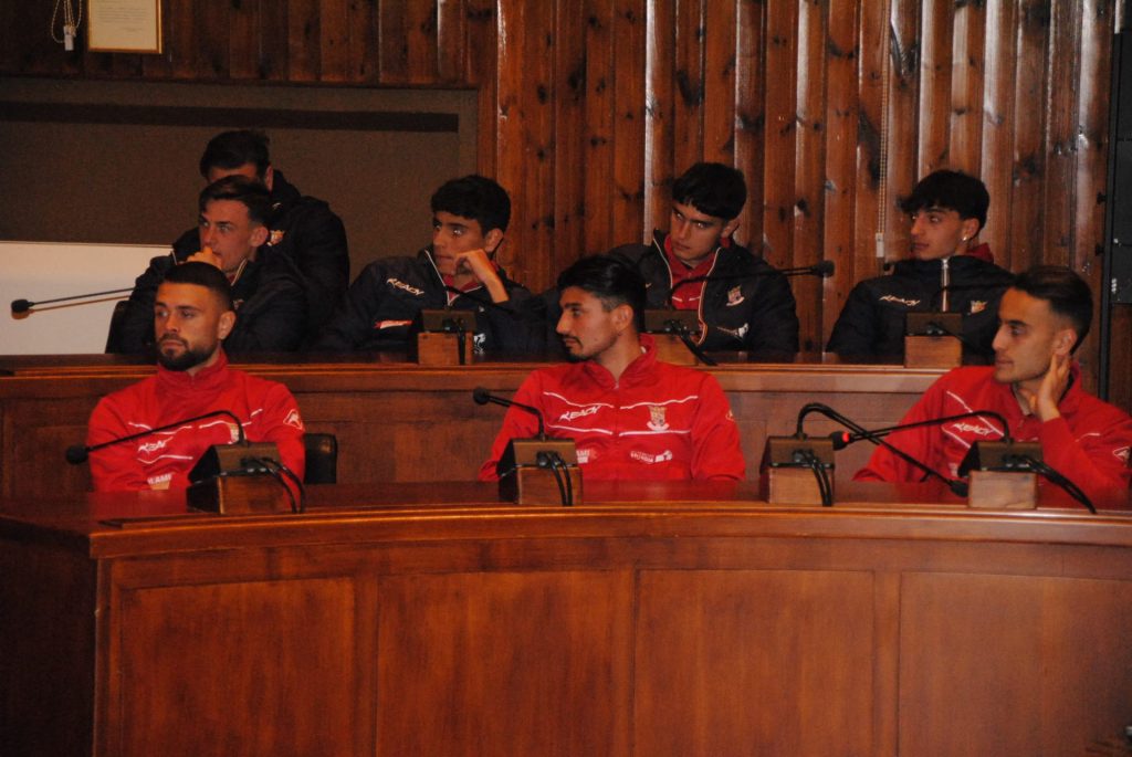 Presentata la Vastese Calcio 2023/2024: obiettivo, mantenere la categoria 6 Vastese presentazione al Comune 6