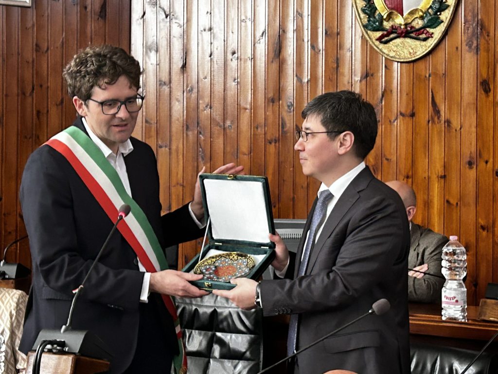 L’ambasciatore dell'Uzbekistan in visita a Vasto 3 IMG 6661