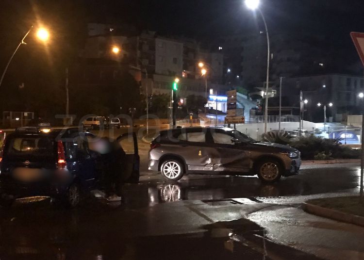 Vasto, scontro tra due auto sulla circonvallazione Histoniense 3 Incidente 2