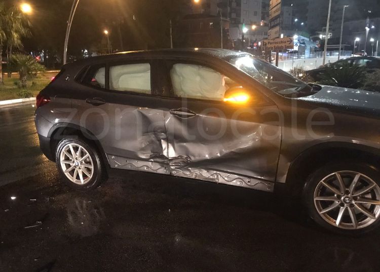 Vasto, scontro tra due auto sulla circonvallazione Histoniense 5 Incidente 4