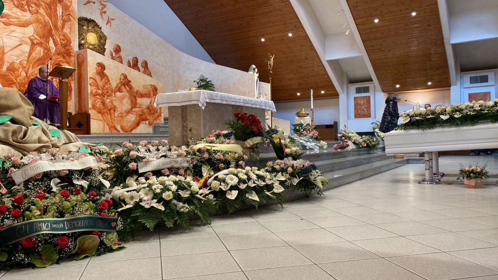 Addio a Paolo Marchesani e Martina Mancini, la comunità unita nel dolore 1 WhatsApp Image 2024 03 04 at 16.38.04