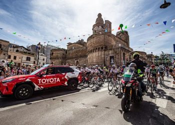 Vasto, partenza Giro D'Abruzzo. Foto di Andrea Berardi