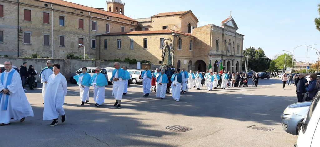 Festa dell'Incoronata: processioni, spettacoli e concerti nel quartiere 5 IMG 20240420 WA0001