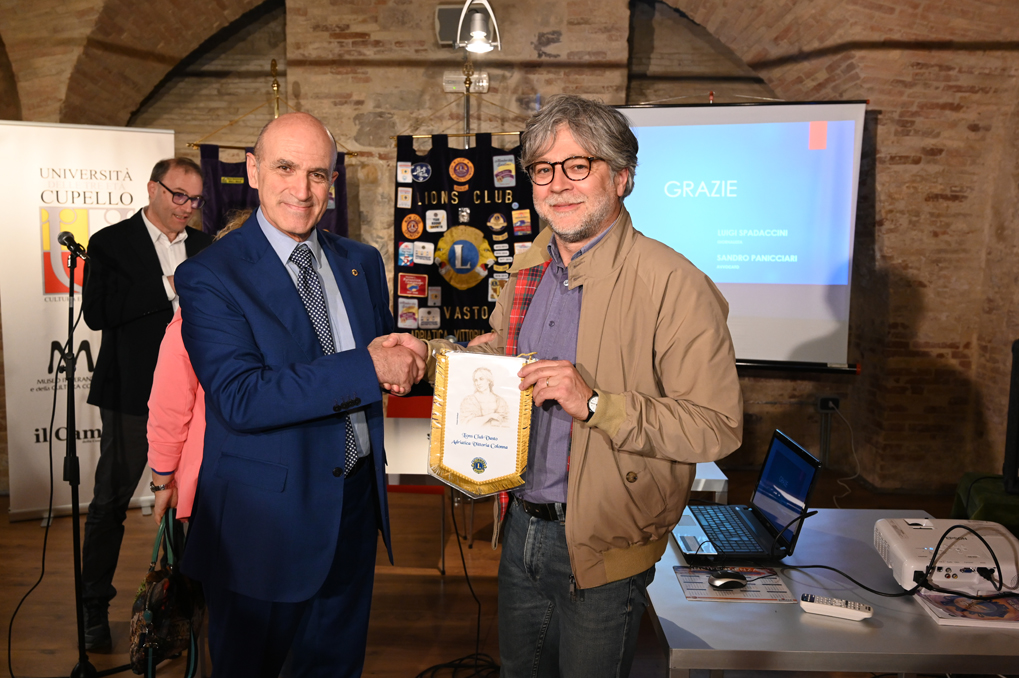 Cupello: grande successo per il seminario "Occhio alla truffa...Online" 2 Lions Conferenza Truffe on Line Cupello 20240406 046