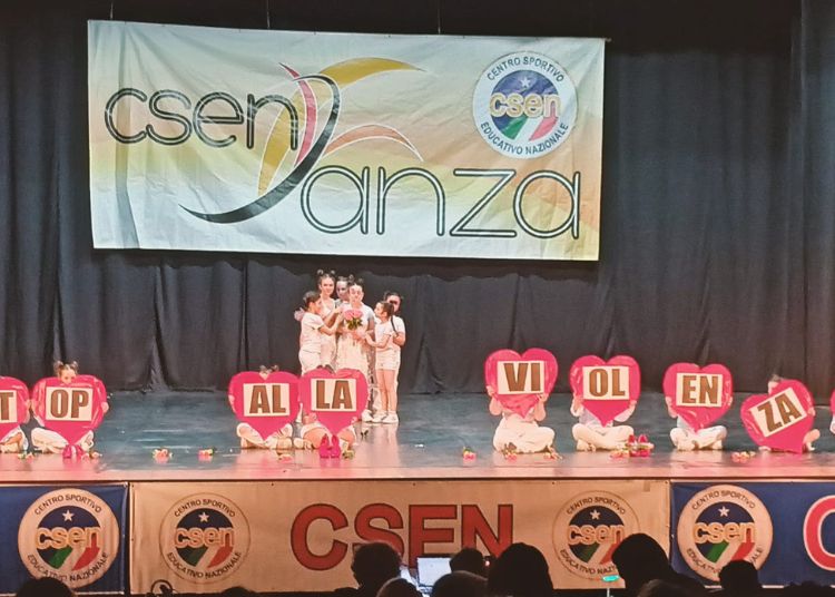 Successo per la Scuola Dimensione Danza al teatro Circus di Pescara 6 Progetto senza titolo 2024 04 27T111853.014