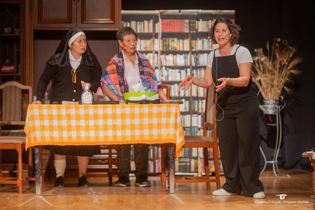 "Sem Arminiut": solidarietà e spettacolo al Teatro Figlie della Croce di Vasto 4 sem arminiut 54